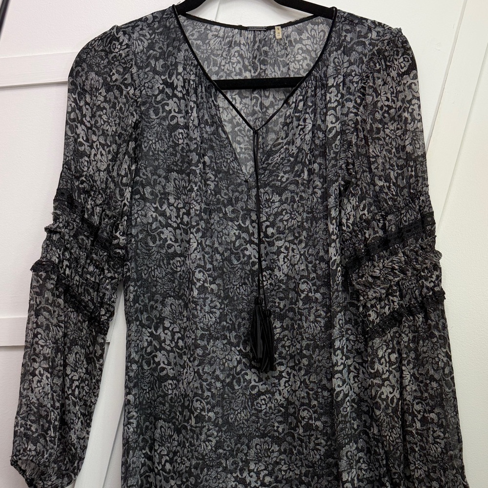 Elie Tahari Black and Gray Patterned Blouse